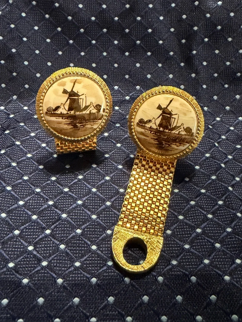 Gold-Tone Men’s  Cufflink Set with Windmill Motif